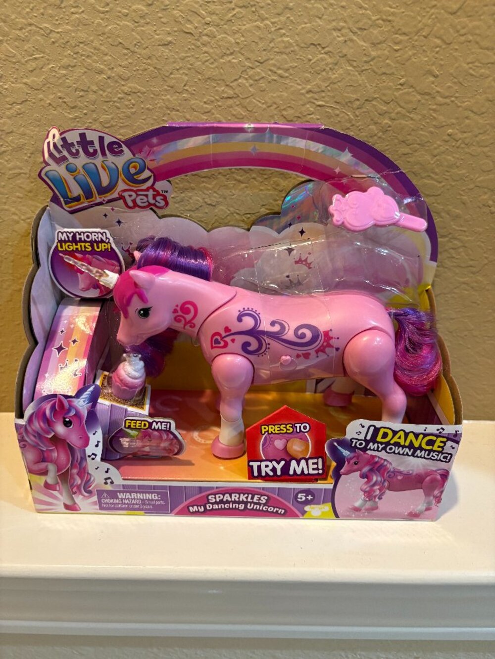 The Little Live Pets Sparkles My Dancing Unicorn